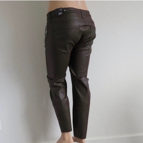 KUT from the KLOTH Rachel FAB AB Mom Jean Raw Hen Coated Jeans Plus Size 18 NWT - Picture 2 of 6